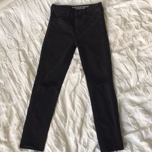 American Eagle ripped knee skinny jeans